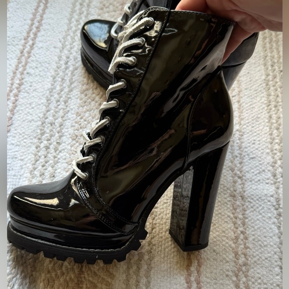 WOMEN'S MONCLAIR-1A LACE UP COMBAT BOOT - Picture 2 of 9